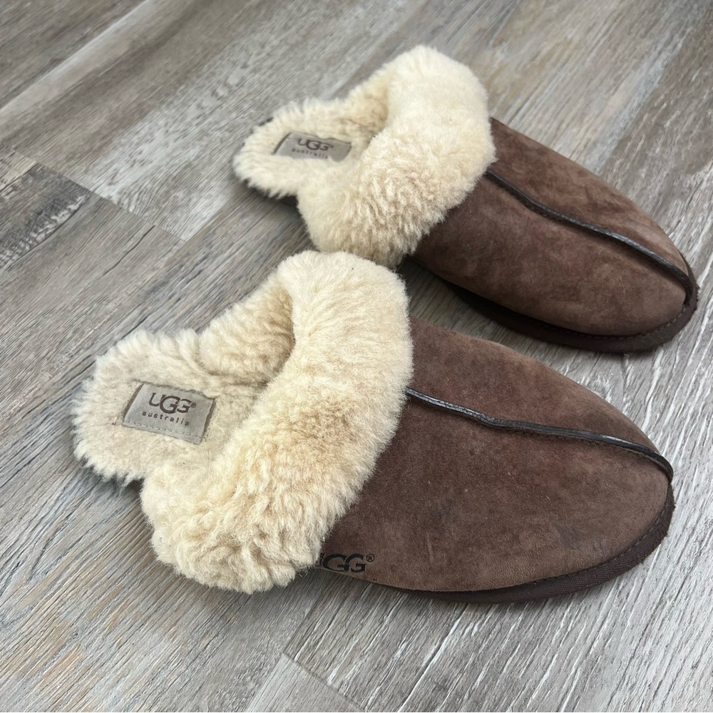 Ugg Classic Slipper / Sherpa Mules - image 3